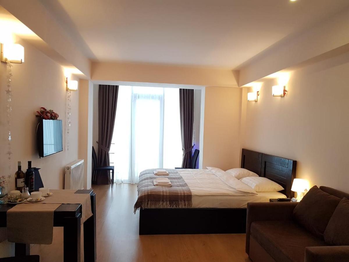 Happy Holidays Apartments In New Gudauri Exterior photo