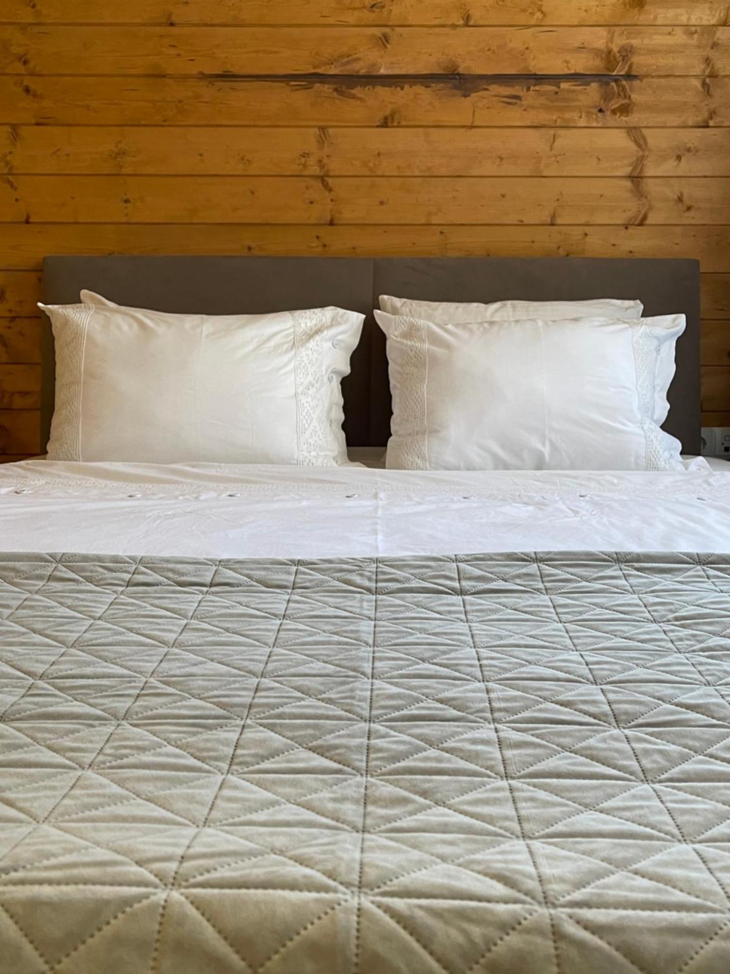 Happy Holidays Apartments In New Gudauri Room photo