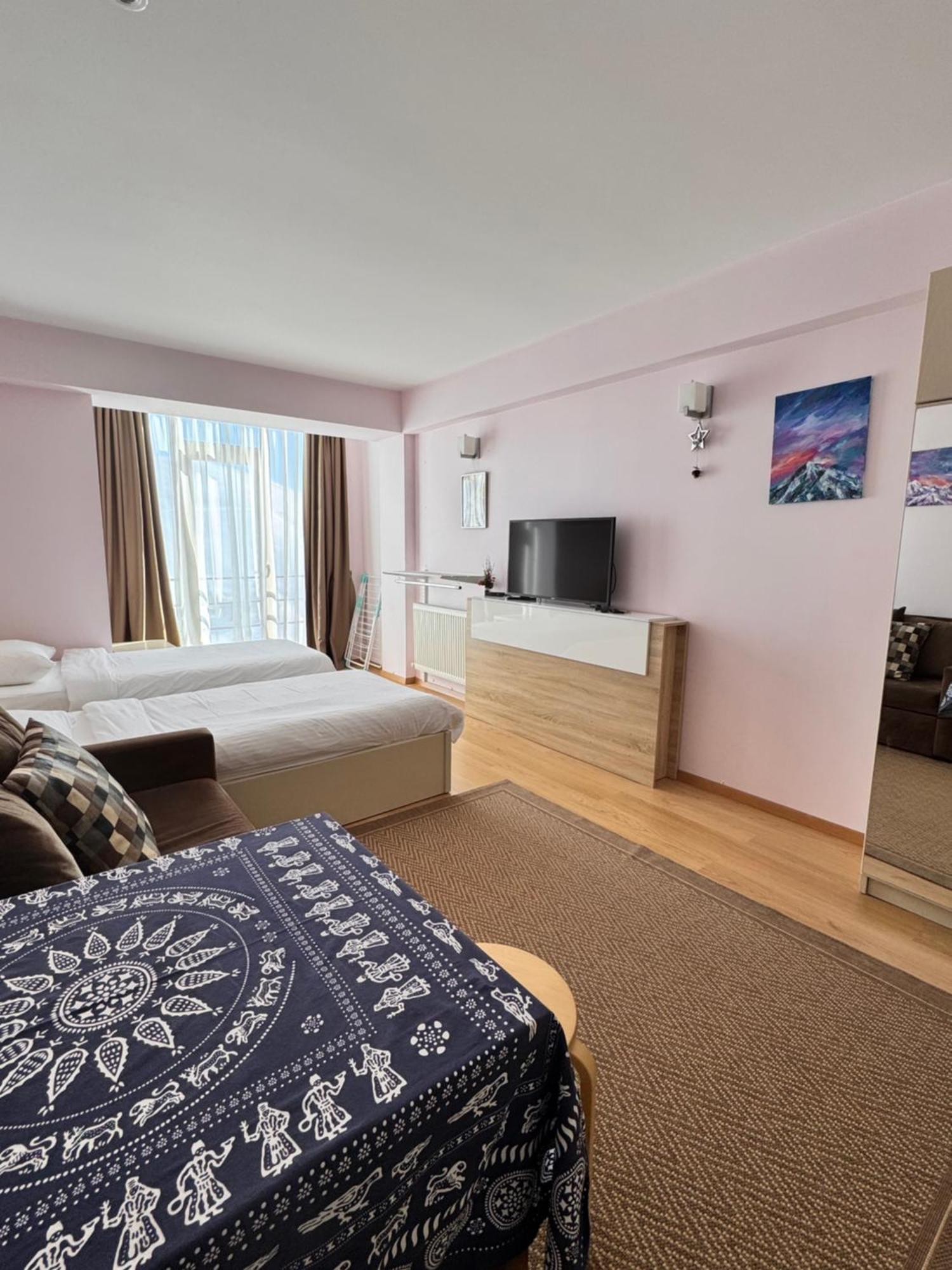 Happy Holidays Apartments In New Gudauri Exterior photo